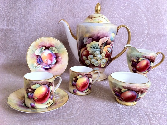 Product picture Yellow Plum - Coffee cups and suacers set